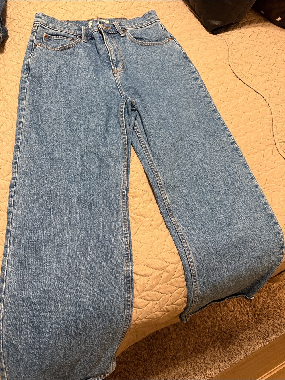ABERCROMBIE HIGH RISE 90s RELAXED JEANS